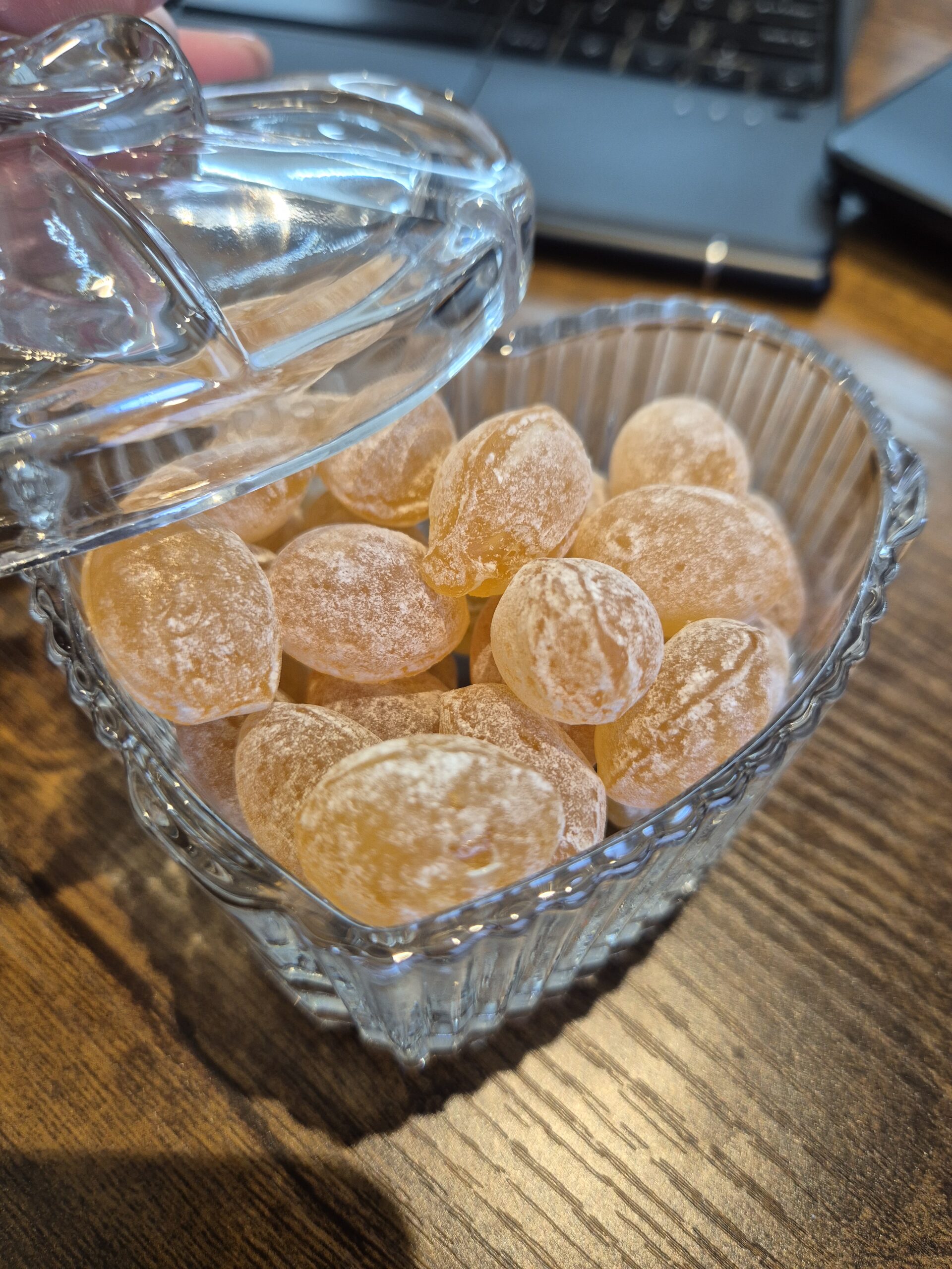 Sachet de bonbons au miel d'abeilles noires 200g – Image 2