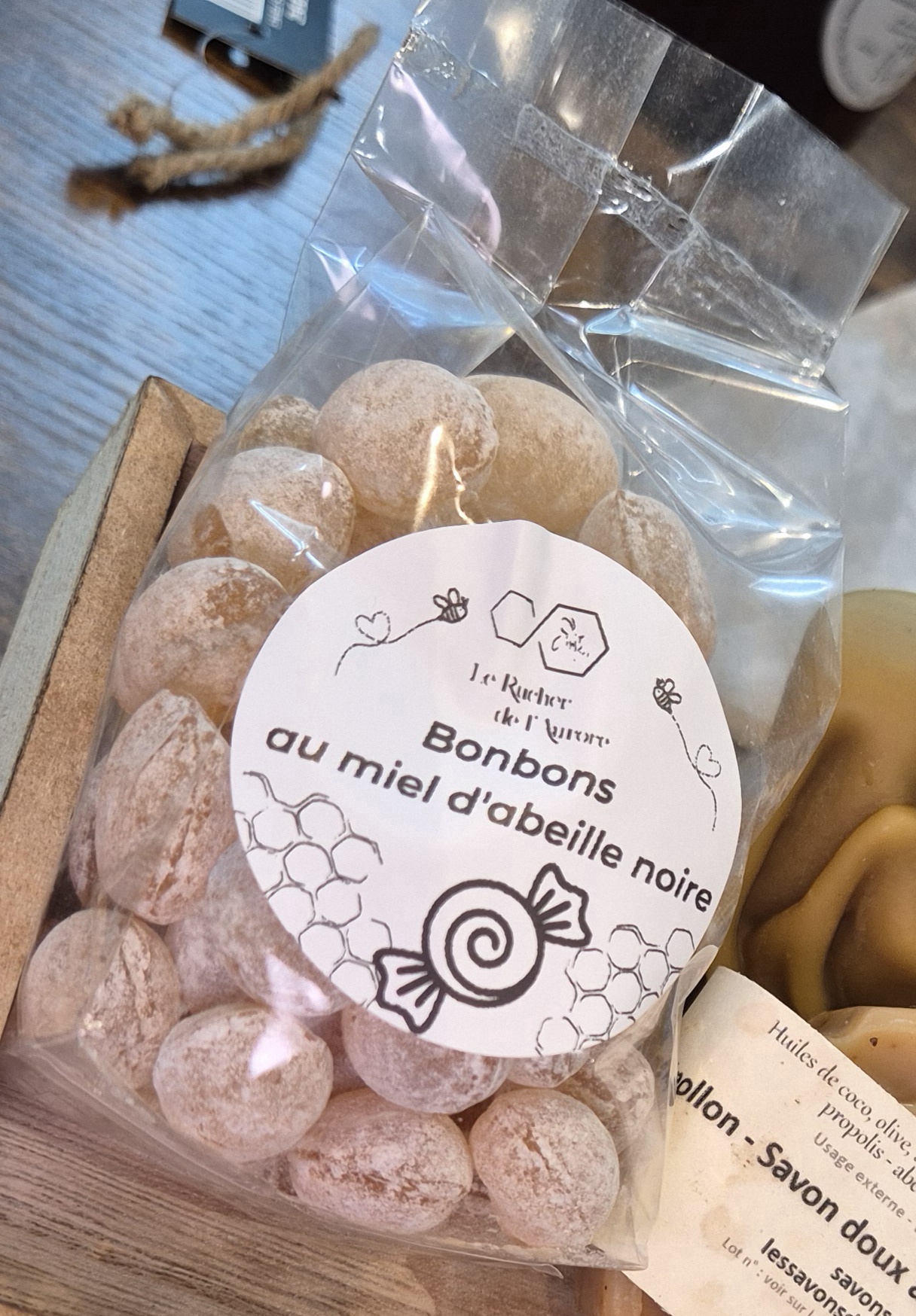 Sachet de bonbons au miel d'abeilles noires 200g